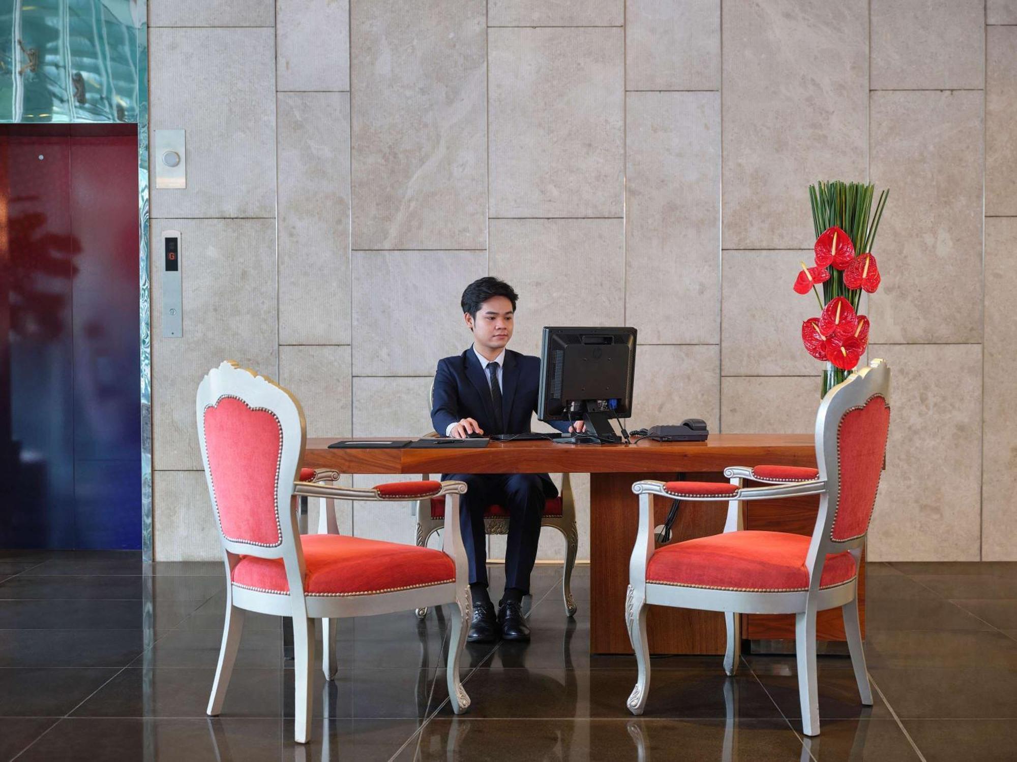 Pullman Saigon Centre Hotel Cidade de Ho Chi Minh Exterior foto
