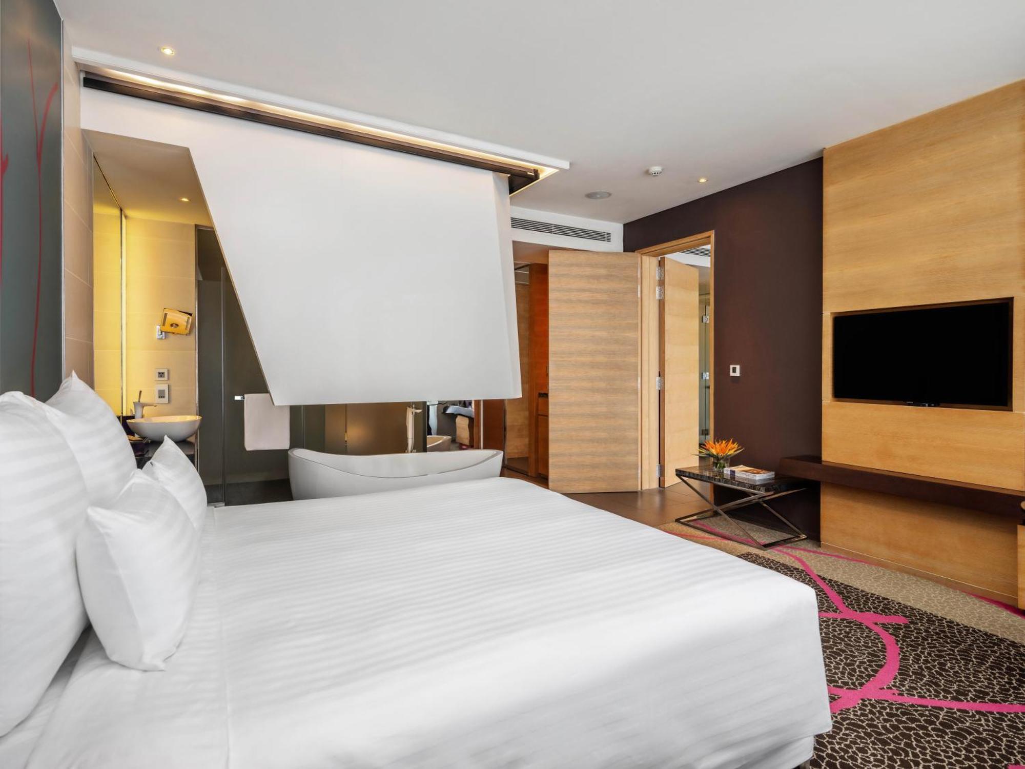 Pullman Saigon Centre Hotel Cidade de Ho Chi Minh Exterior foto